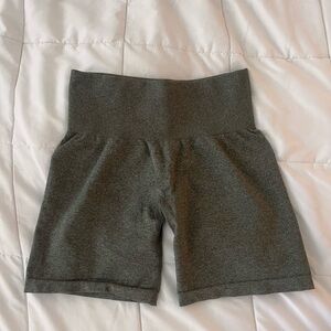 NVGTN Pro Shorts Khaki Green